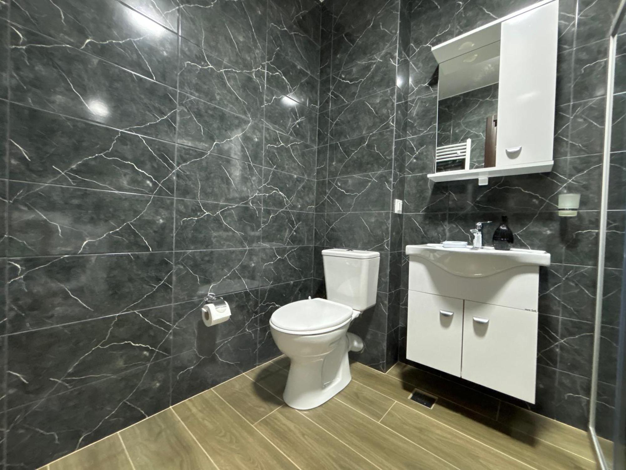 New Apartments "Park Primorsky" Batoemi Buitenkant foto