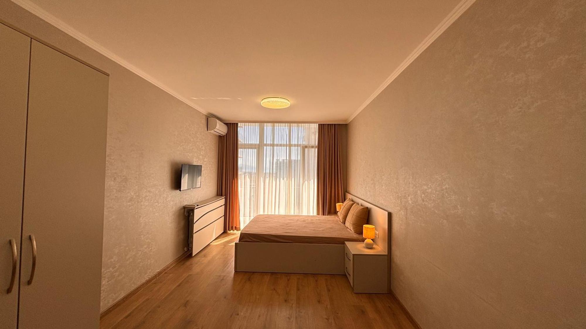 New Apartments "Park Primorsky" Batoemi Buitenkant foto